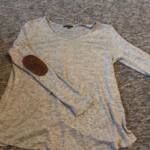 Soft elbow patch tunic